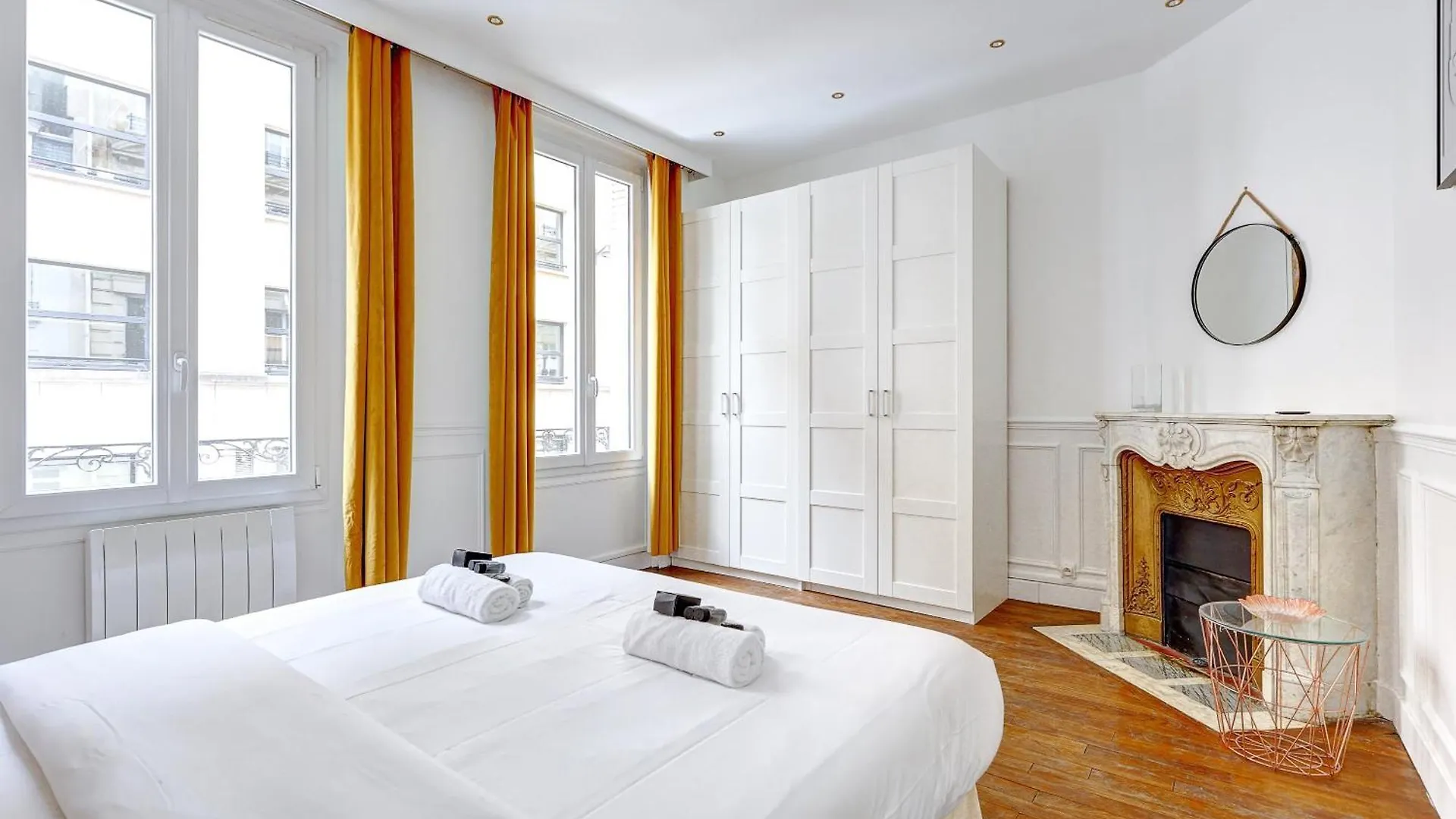 Apartment Sur Les Champs Elysees *